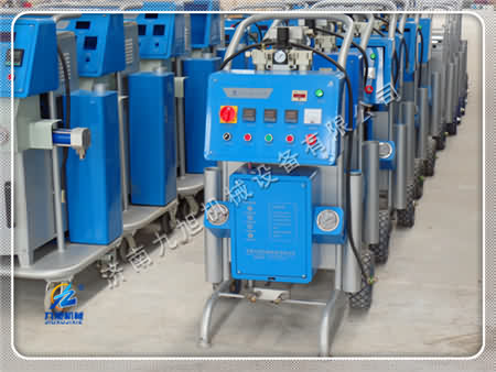 淺談八大因素制約聚氨酯噴涂廠家發展