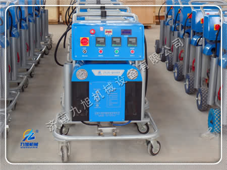 求聚氨酯發泡機那里的質量好？？